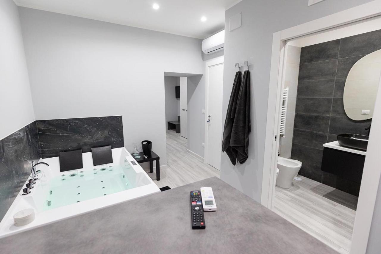 B&B Chiaro Di Luna Barletta Luaran gambar