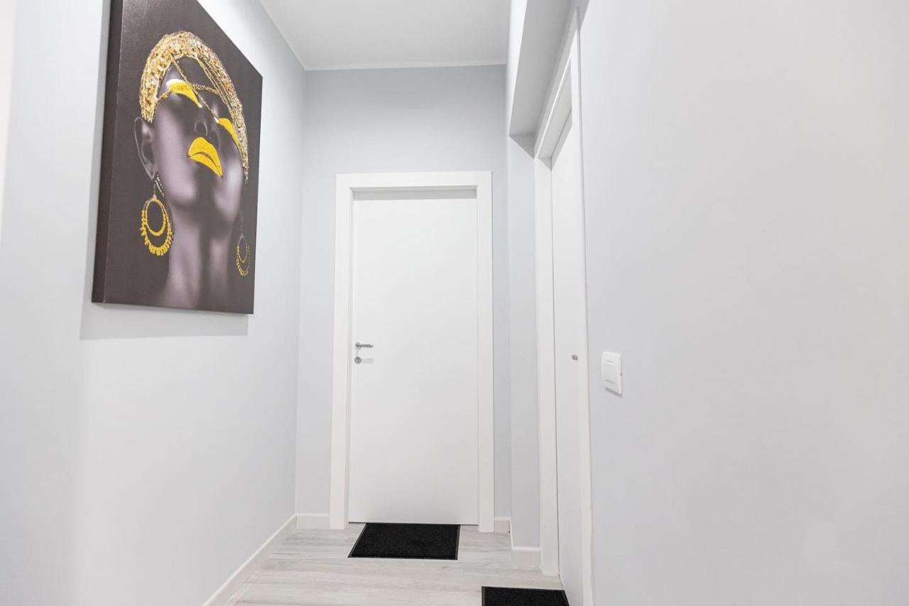 B&B Chiaro Di Luna Barletta Luaran gambar